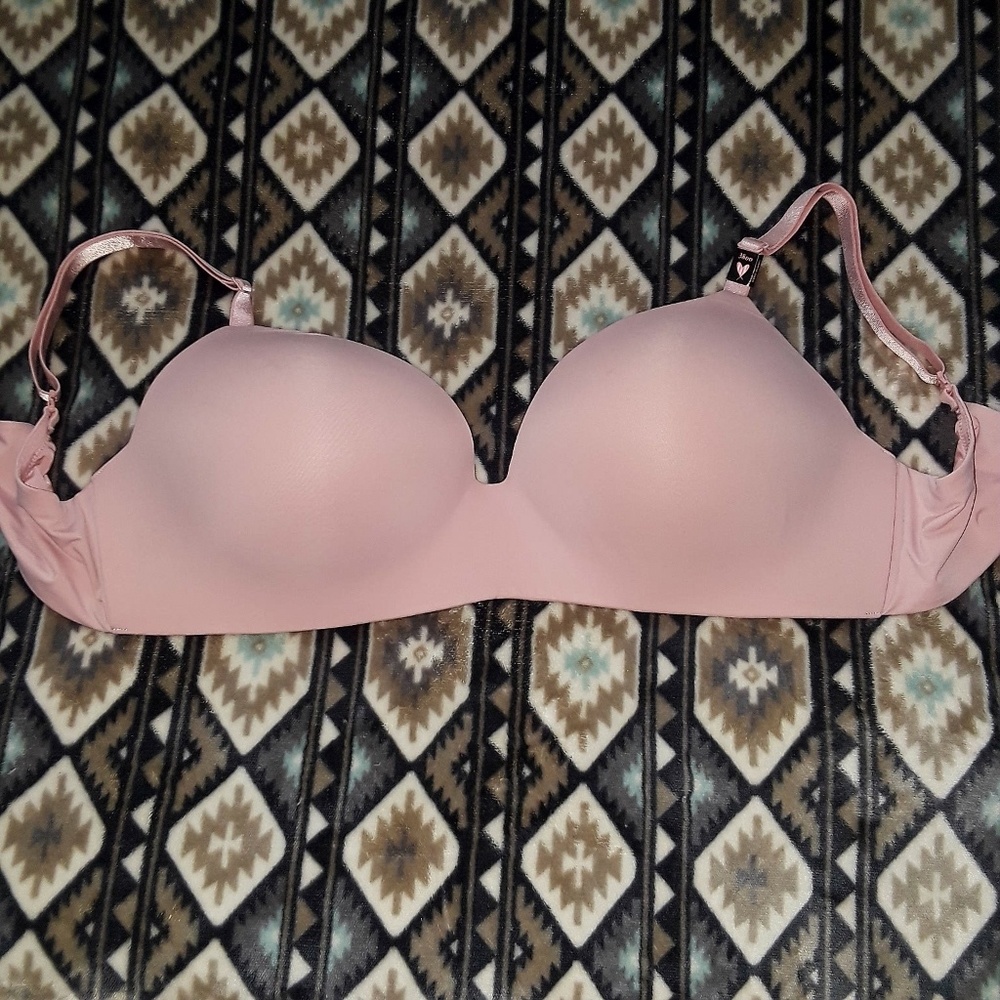 VS Victoria's Secret